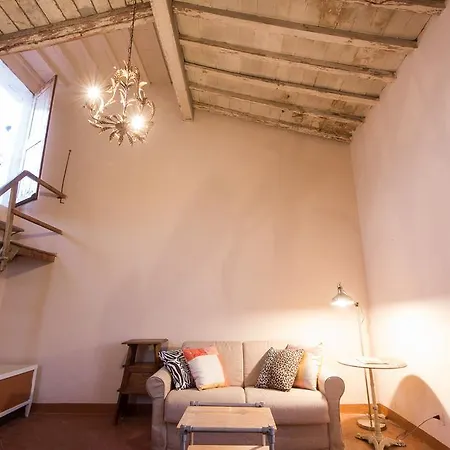 Pinti Terrace *