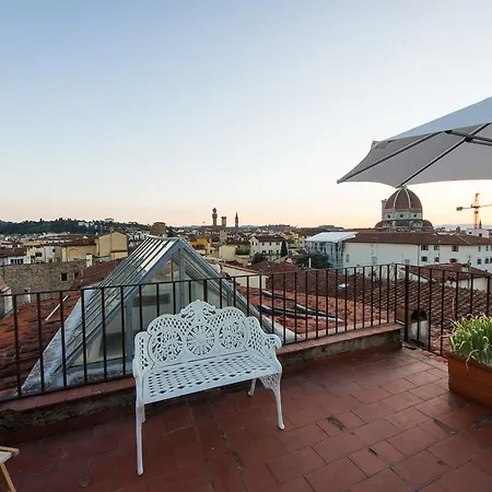 Pinti Terrace