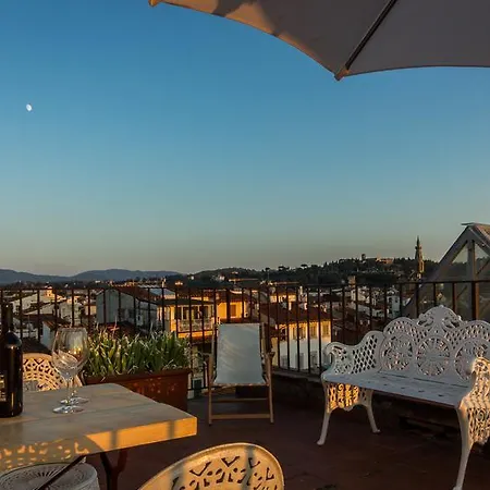 Pinti Terrace Apartment Florence