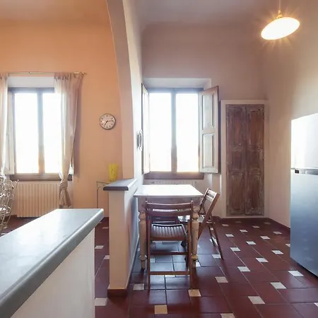 Pinti Terrace Apartment